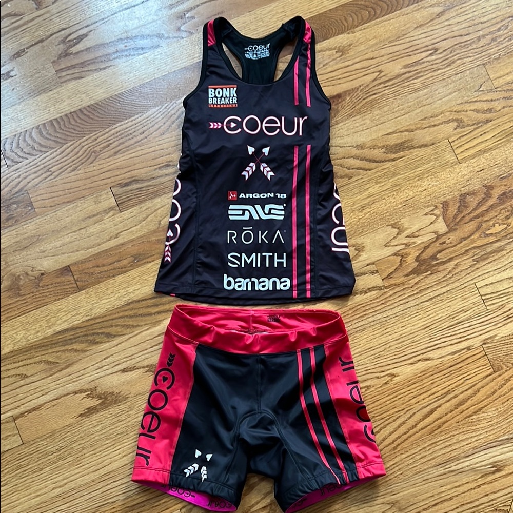 Coeur Black and Deep Pink/Red Triathlon Team Kit
